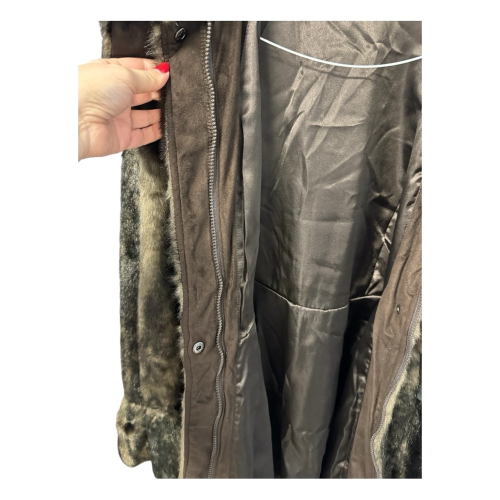 🆕 Laundry By Shelli Segal Brown & Beige long stylish fur jacket size M - Picture 13 of 13